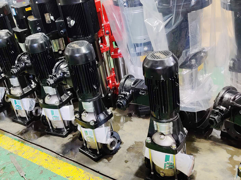 多級(jí)泵車(chē)間展示